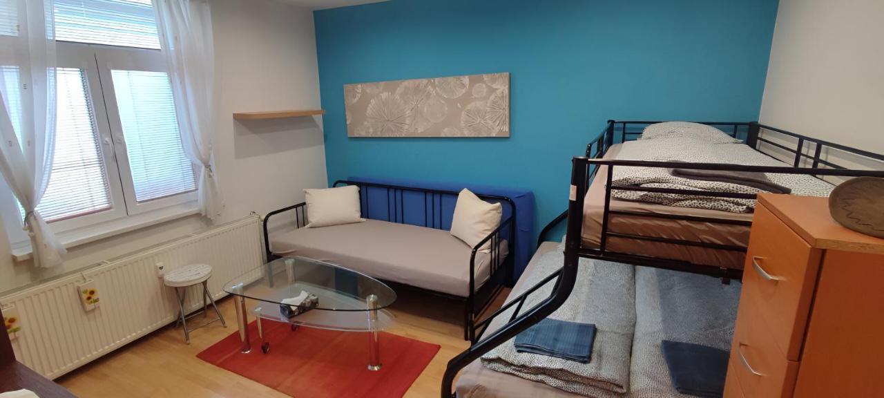 ברטיסלאבה Blue Apartment In City Center, Best Location מראה חיצוני תמונה