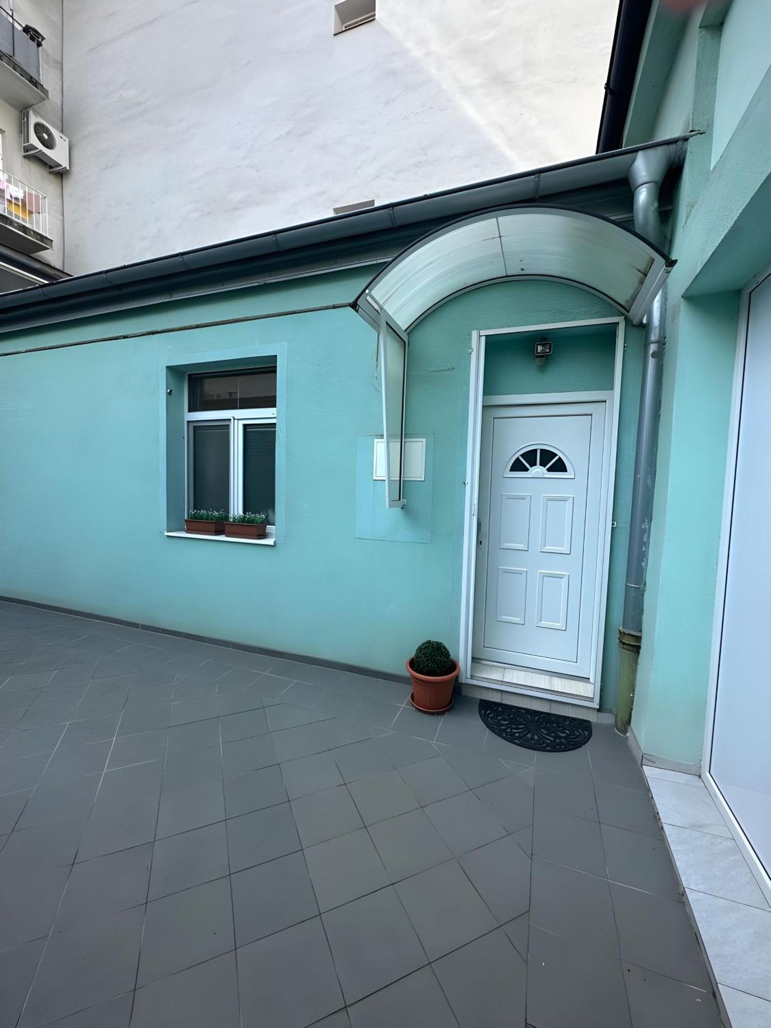 ברטיסלאבה Blue Apartment In City Center, Best Location מראה חיצוני תמונה